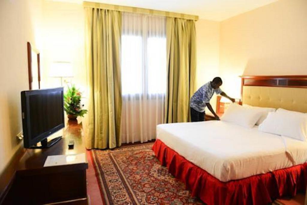 Lancaster Ouaga 2000 Hotel Ouagadougou Ngoại thất bức ảnh