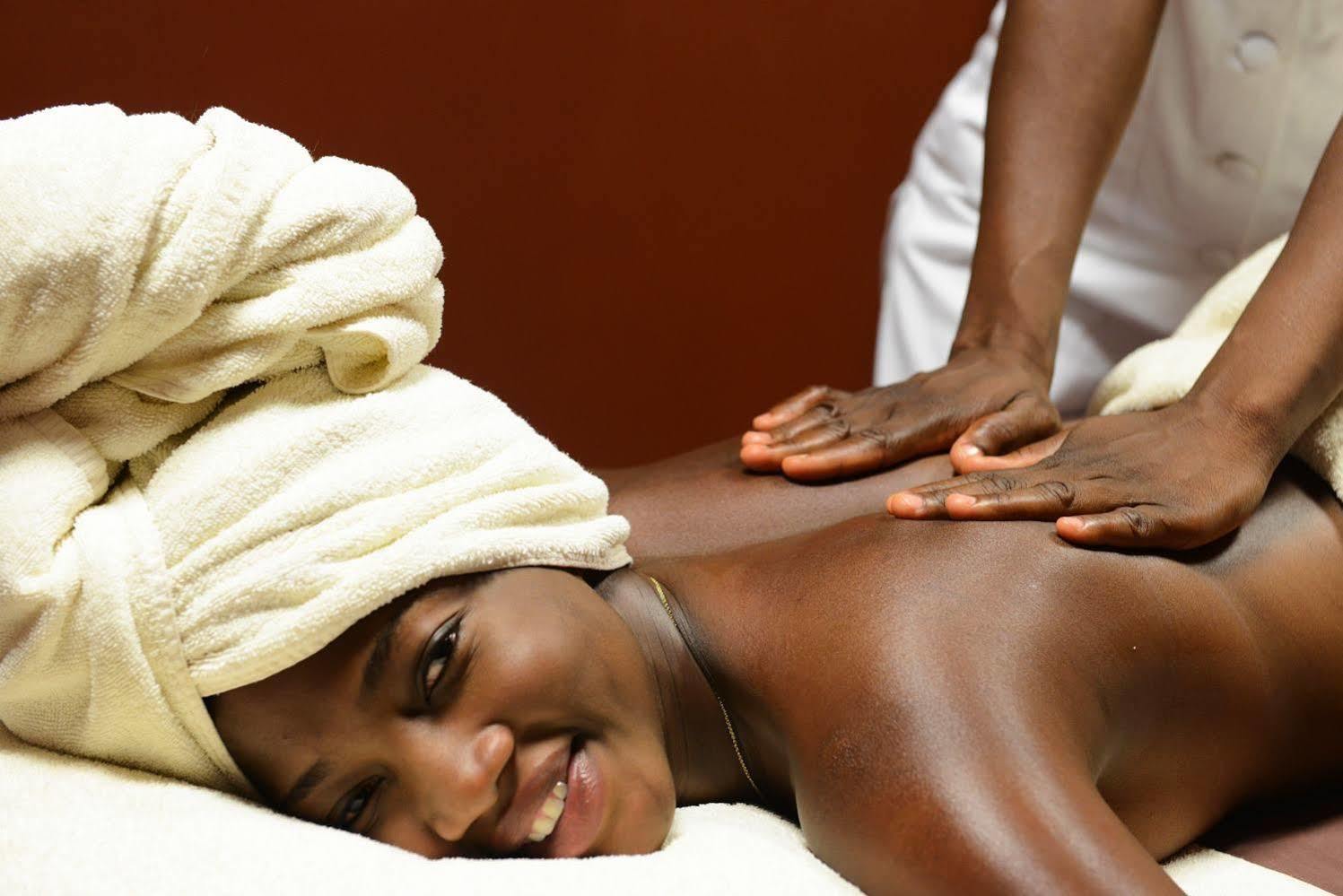 Lancaster Ouaga 2000 Hotel Ouagadougou Ngoại thất bức ảnh